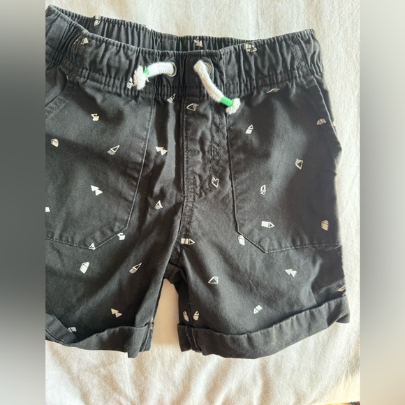Black Boy Shorts Bundle of 2, size 18 months (Cat & Jack/ Miles Baby) - Picture 6 of 9